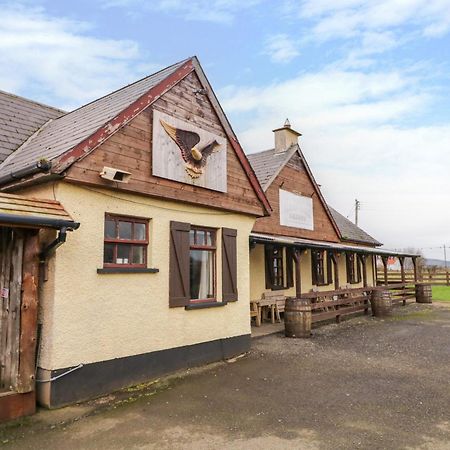 Apache Falls Lodge Limavady Eksteriør billede