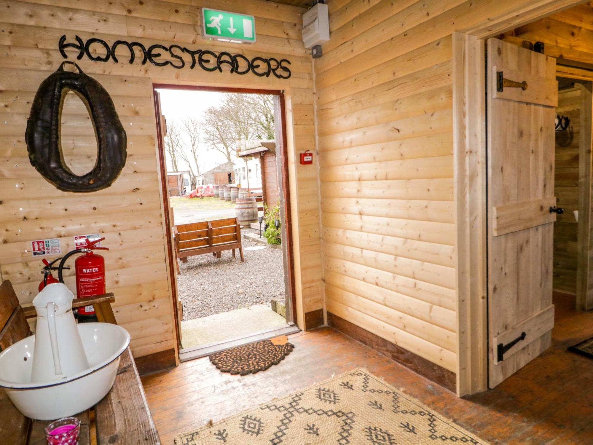 Apache Falls Lodge Limavady Eksteriør billede