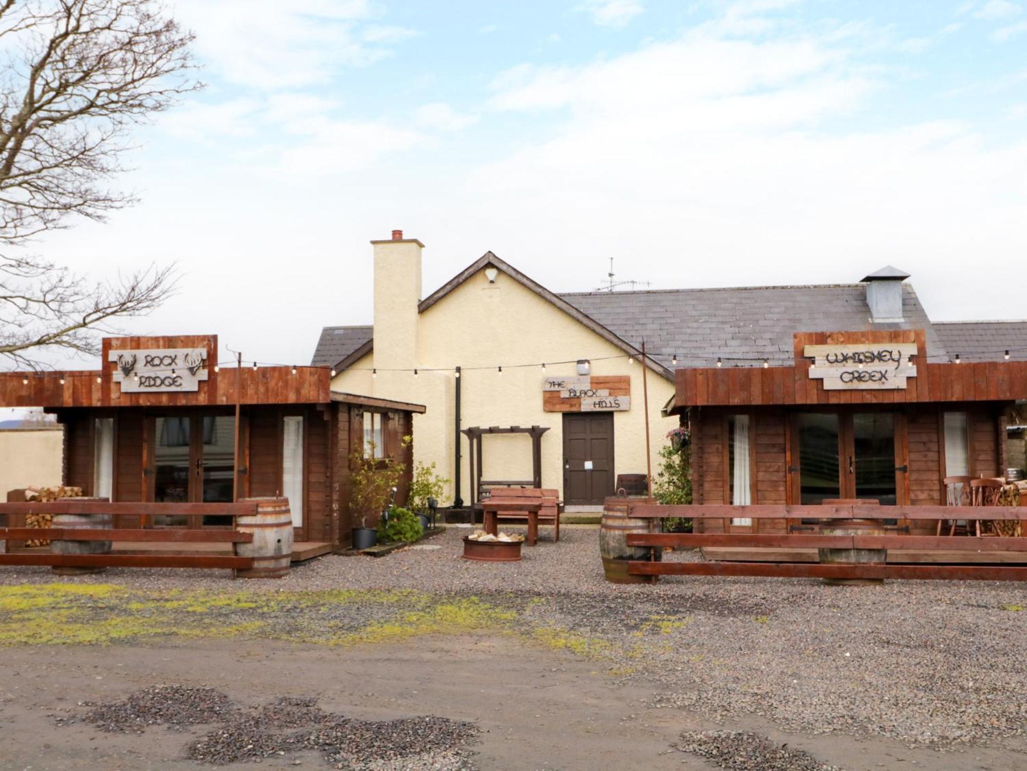 Apache Falls Lodge Limavady Eksteriør billede