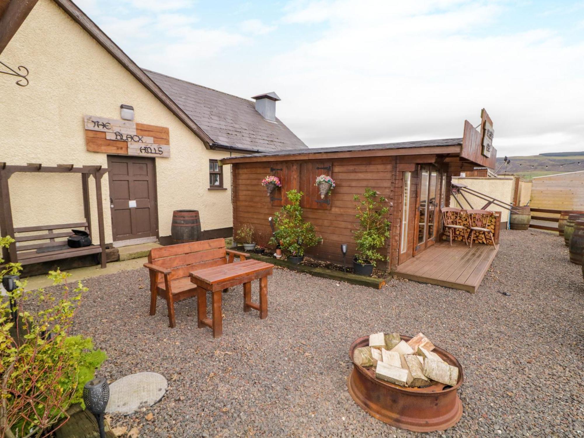 Apache Falls Lodge Limavady Eksteriør billede