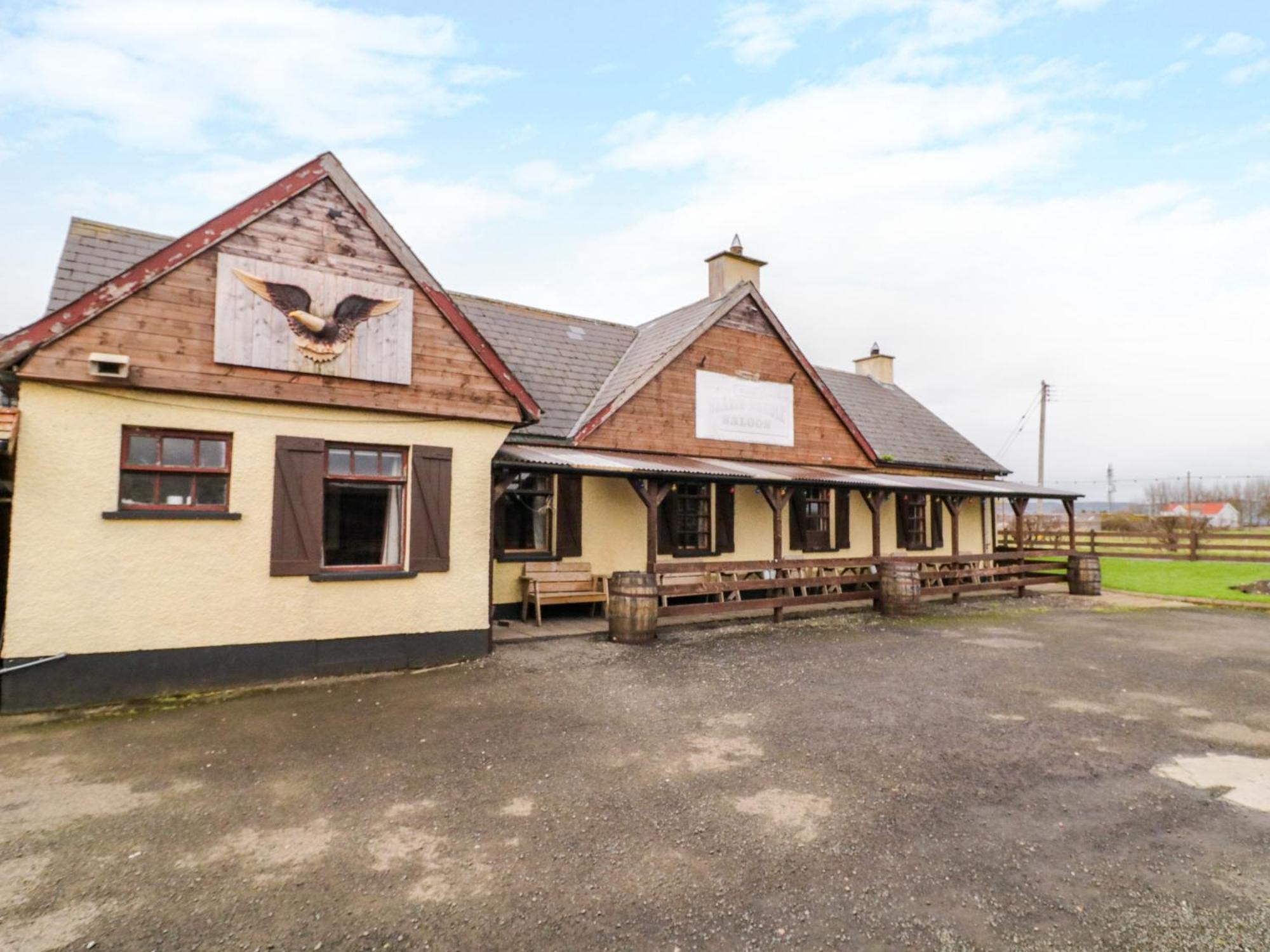 Apache Falls Lodge Limavady Eksteriør billede